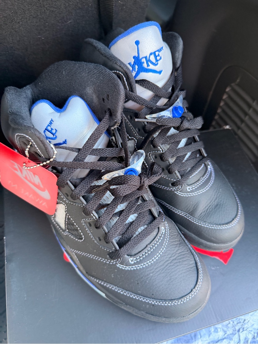 Jordan 5 Awake Men's Black and White Retro Basketball Shoes - Picture 4 of 9